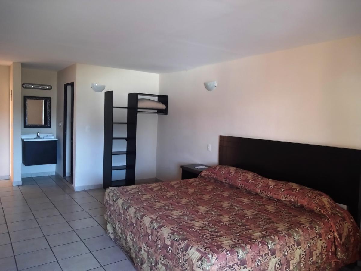 Los Jitos Hotel & Suites San Carlos Nuevo Guaymas Exteriör bild