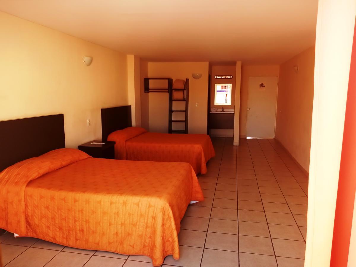 Los Jitos Hotel & Suites San Carlos Nuevo Guaymas Exteriör bild